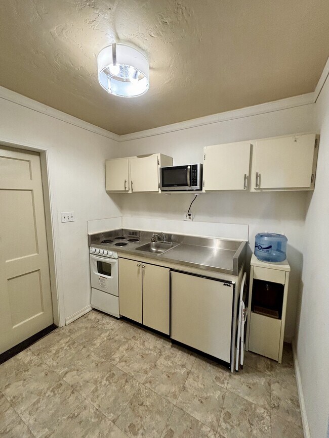 Foto del edificio - 15398 N Bloomfield Rd