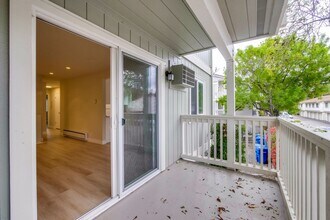 Building Photo - 854 Apricot Ave