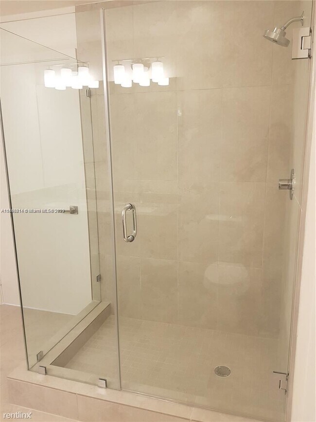 Foto del edificio - 2 br, 2 bath Condo - 5350 NW 84th Ave Unit...