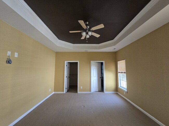 Building Photo - 5694 Hogan Bridge Dr