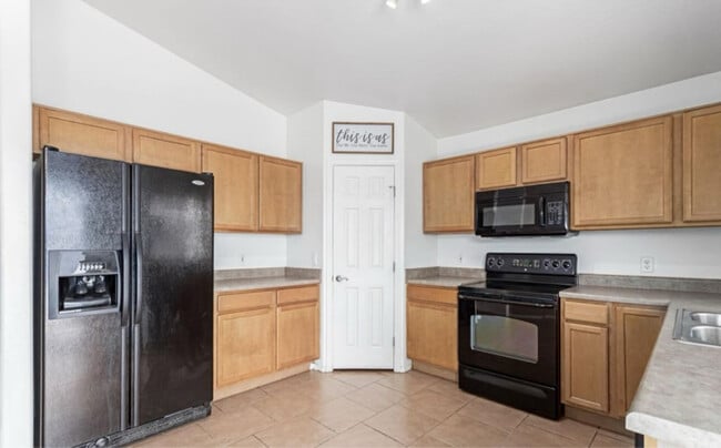 Foto del edificio - 11139 W Devonshire Ave