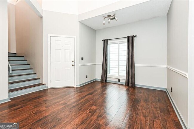 Foto del edificio - 8207 Fairview Bluff