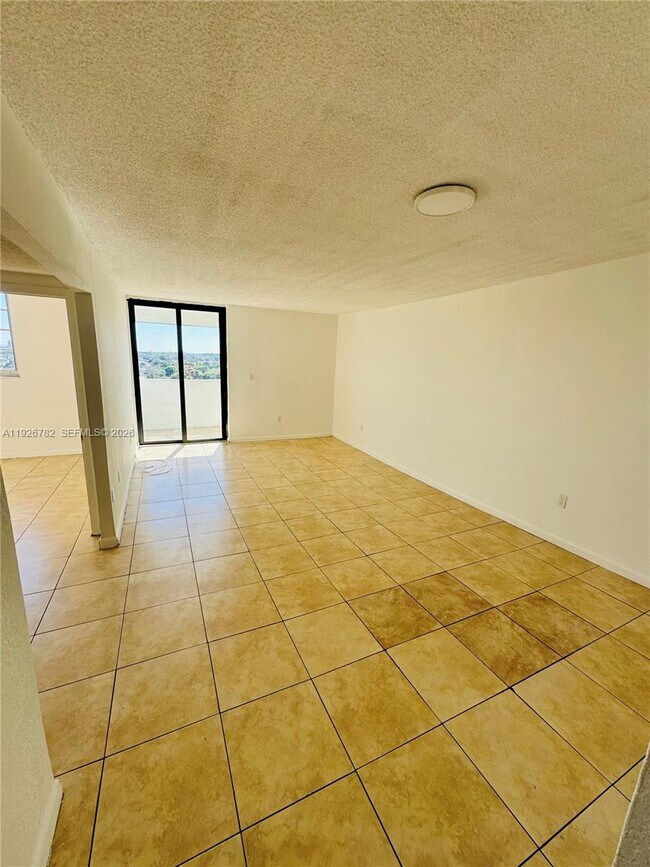 Foto del edificio - 5050 NW 7th St