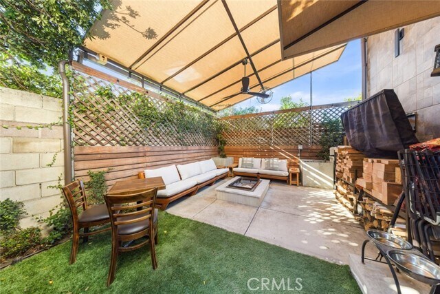 Building Photo - 18748 Collins St