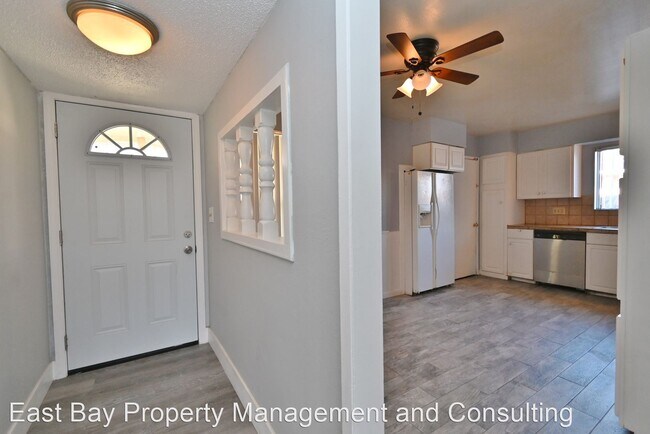 Building Photo - 3 br, 2 bath House - 43622 Salem Way