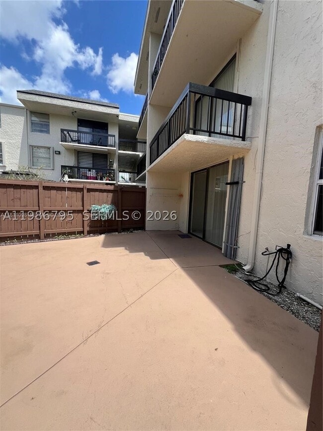 Building Photo - 8307 SW 142nd Ave