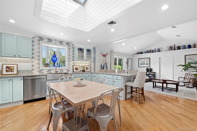 Building Photo - 38 Liberty St