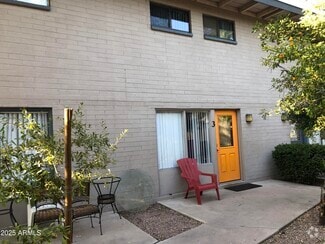 Building Photo - 2015 S Granada Dr
