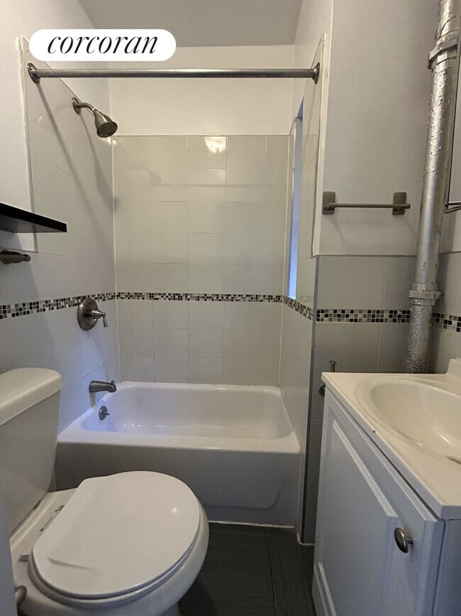 Building Photo - 273 W 146th St
