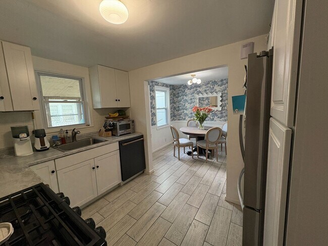 Foto del edificio - 216 Quincy Shore Dr