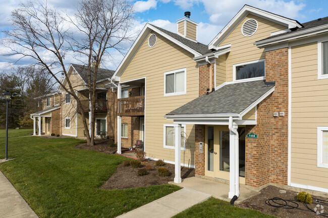 Building Photo - Villages at Hunters Glen