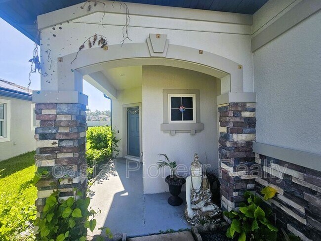 Building Photo - 16073 Sonoma Grv Cir