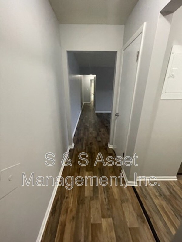 2455 N Aurelius Rd Unit C10, Holt, MI 48842 Condo for Rent in Holt, MI