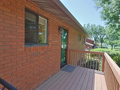 Foto del edificio - 132 S Larkin Ln