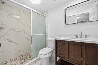 Building Photo - 5929 Queensloch Dr