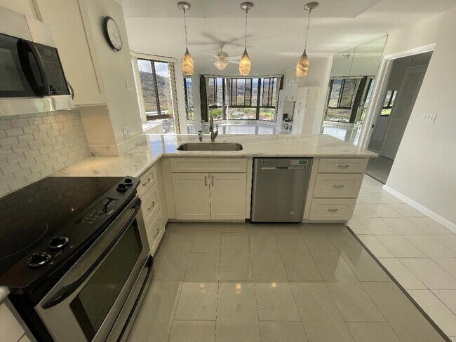 Building Photo - 5070 Likini St