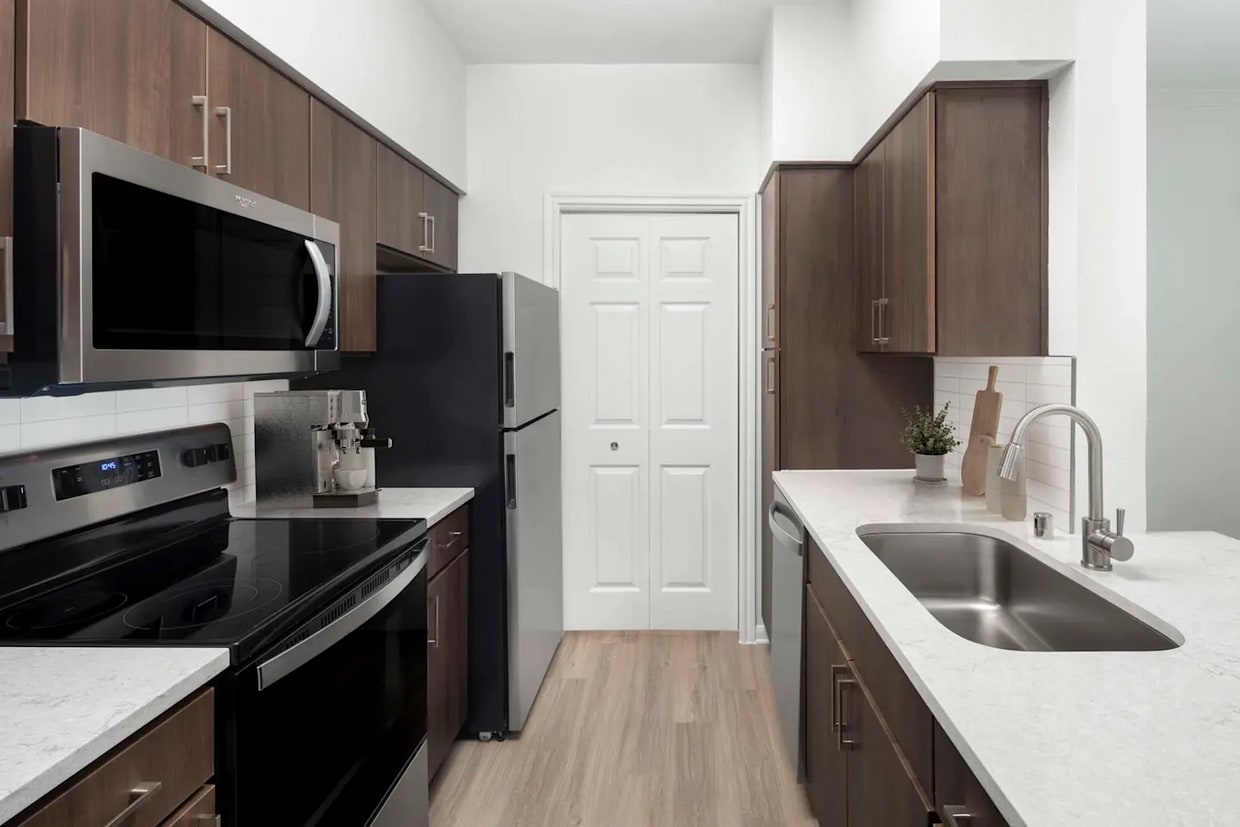 Primary Photo - Experience Distinction – Your Next-Level L...