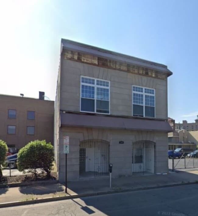 Building Photo - 96 Liberty Pole Way