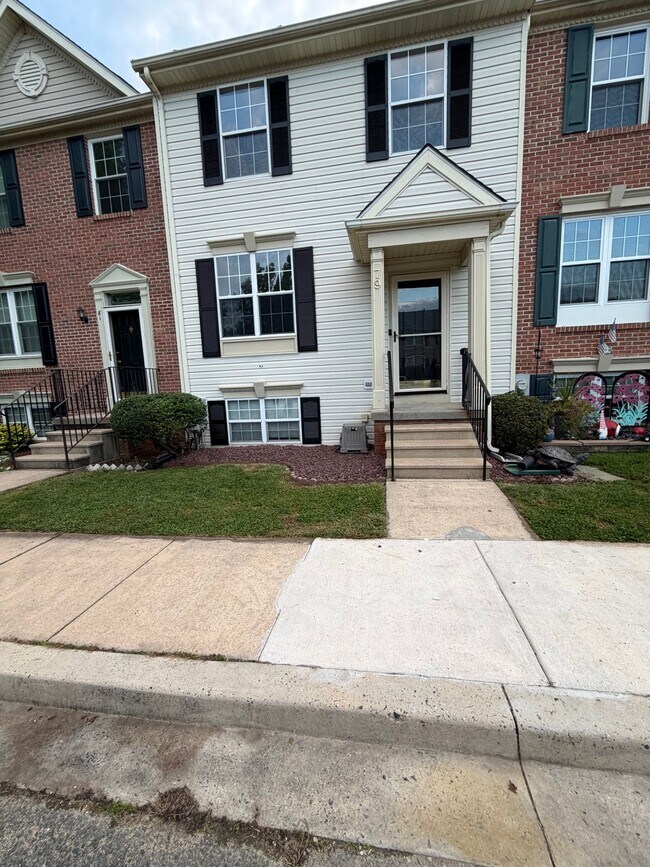 Foto del edificio - 79 Hickory Ln