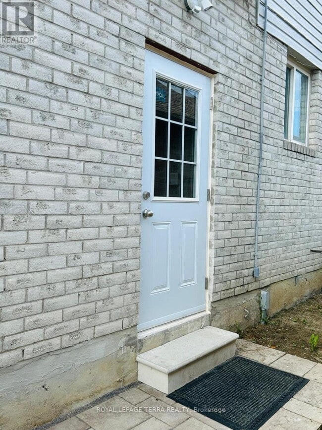 Building Photo - 1120 Leslie Dr