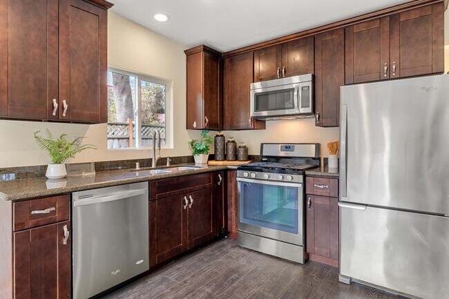 Foto del edificio - "Charming 1-Bedroom Apartment in the Heart of Bronx – Your Perfect Urban Retreat!"