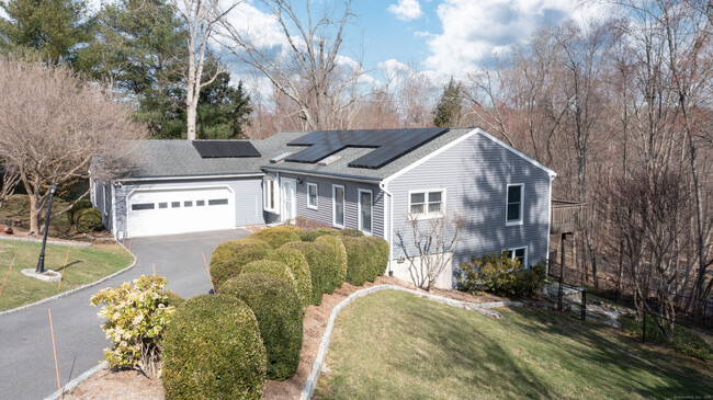 Building Photo - 6 Big Buck Ln