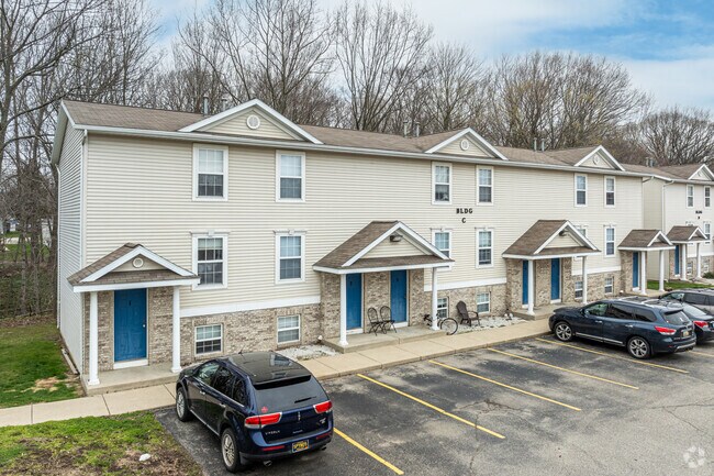Building Photo - Hightree Townhomes