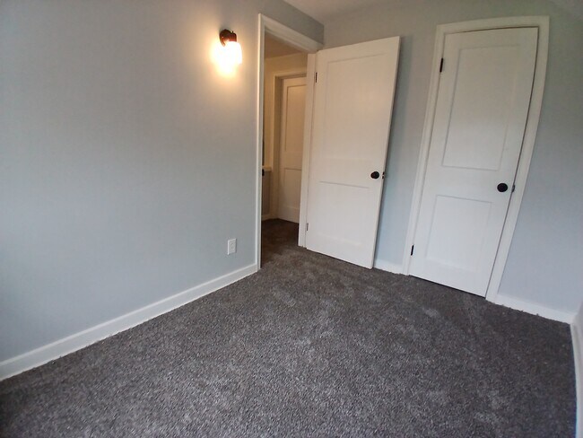 Foto del edificio - Milpine Garden Townhomes