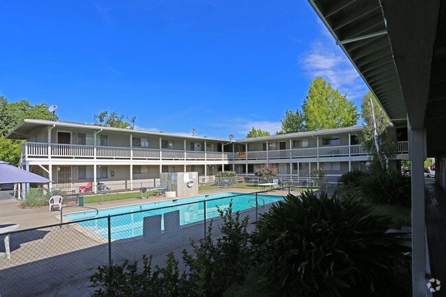 Building Photo - Sunrise Apartments