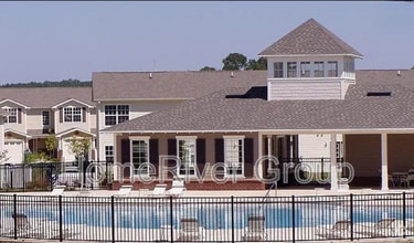 Building Photo - 755 Majestic Dr