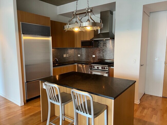 Foto del edificio - 600 N Fairbanks Ct
