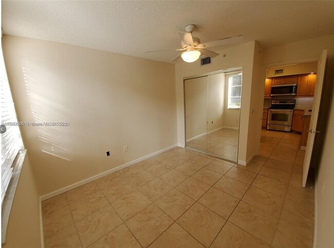 Building Photo - 4816 N State Rd 7