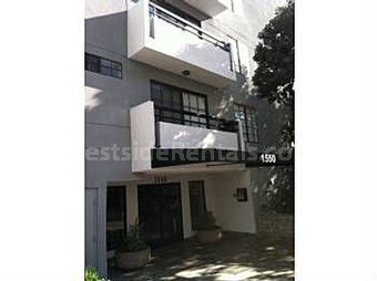 Foto principal - 1550 N Fuller Ave