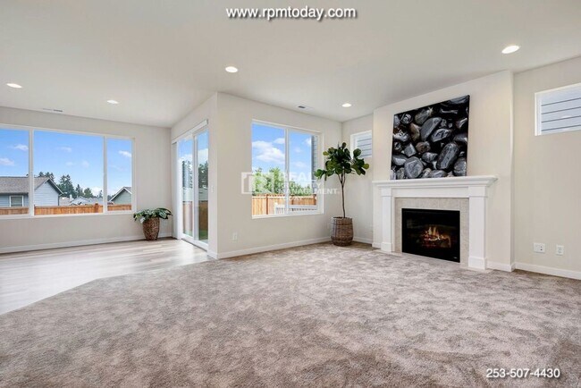 Foto del edificio - 4 Bedroom Home with Valley Views!
