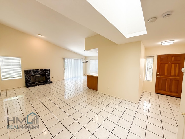 Building Photo - 2 Bed, 2 Bath Rental Home in Silverado Gat...