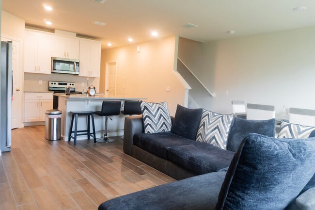 Photo - 561 Legacy Lp Townhome