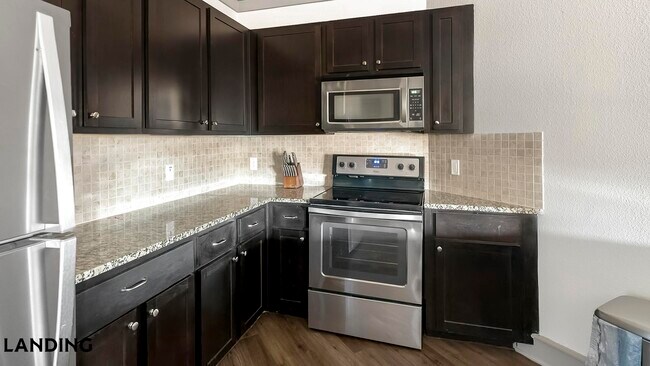 Foto del edificio - 18021 Kingsland Blvd