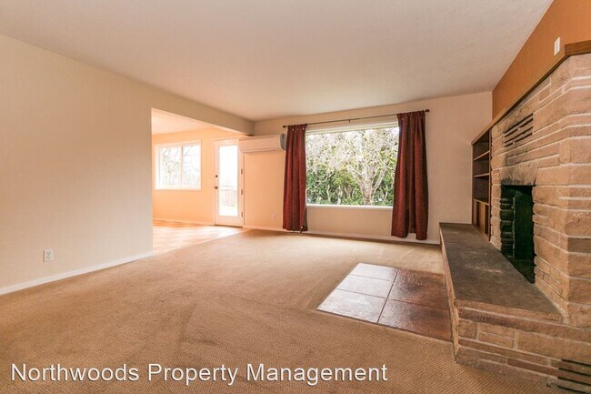 Foto del edificio - 3 br, 1.5 bath House - 2705 Polk St.