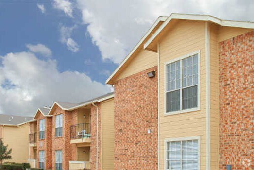 Quail Crossing Apartments Grand Prairie, TX