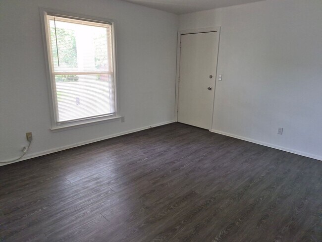 Foto del edificio - 3514 Valleston Pkwy
