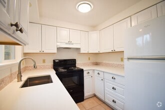 Building Photo - 6675-6677 SW 196th Ave