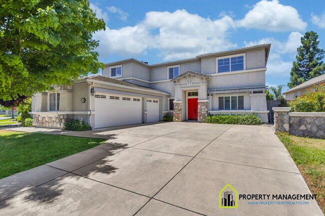 Foto del edificio - Luxury 5-BR Home Rental in Elk Grove