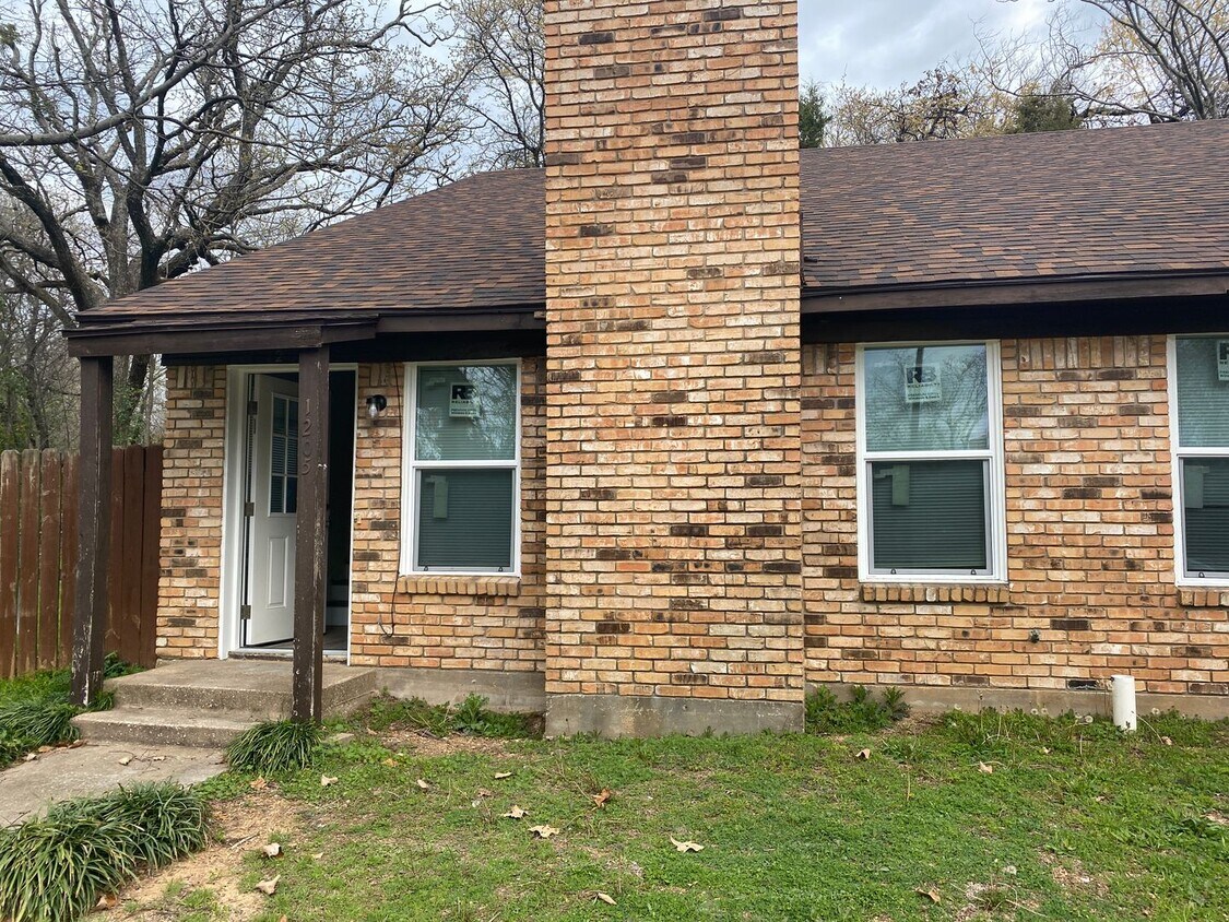 1205 W Texas St, Denison, TX 75020 House Rental in Denison, TX