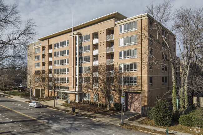 Building Photo - Potomac Place Condominiums