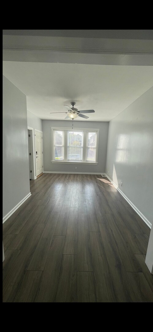 Foto del edificio - 4711 N Kenton Ave