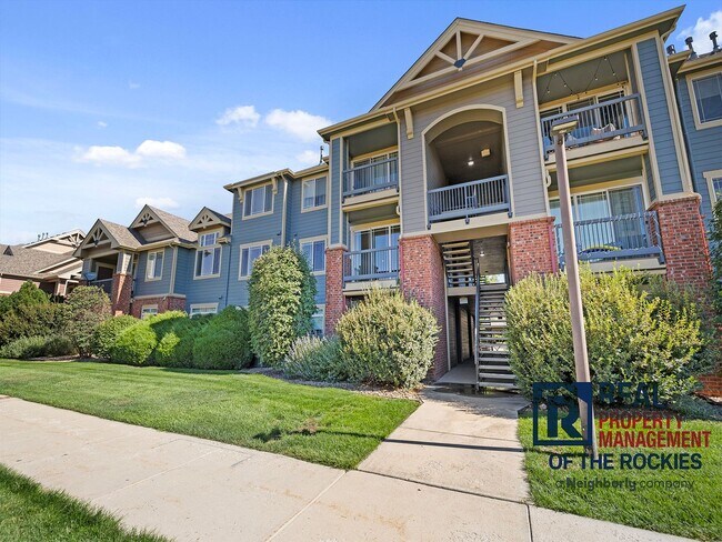 Building Photo - Bright 2 Bed 1 Bath Condo in a Great Location!