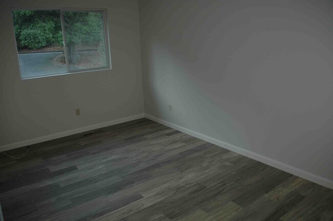 Building Photo - 114 Grace Way