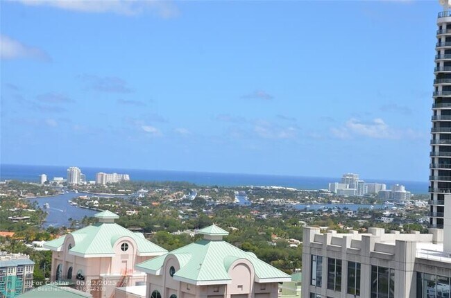 Foto del edificio - 350 SE 2nd St