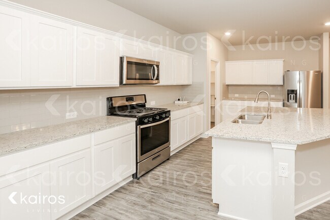 Building Photo - 6649 Tiger Pointe Dr.