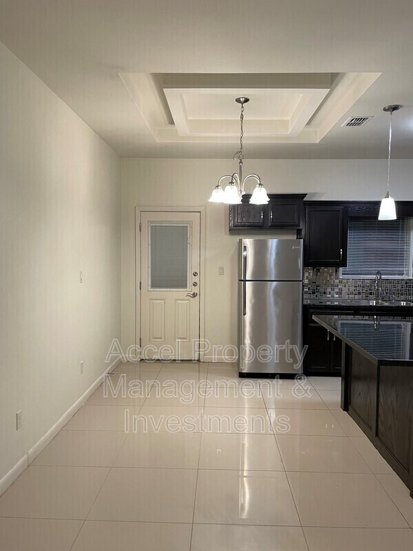 Foto del edificio - 1715 W Smith Dr